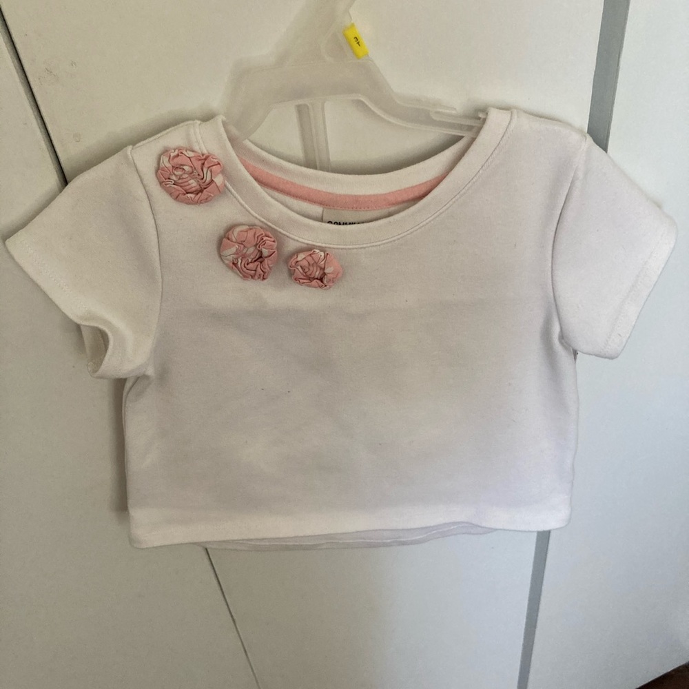 Girl Top and Skirt Set Size 5